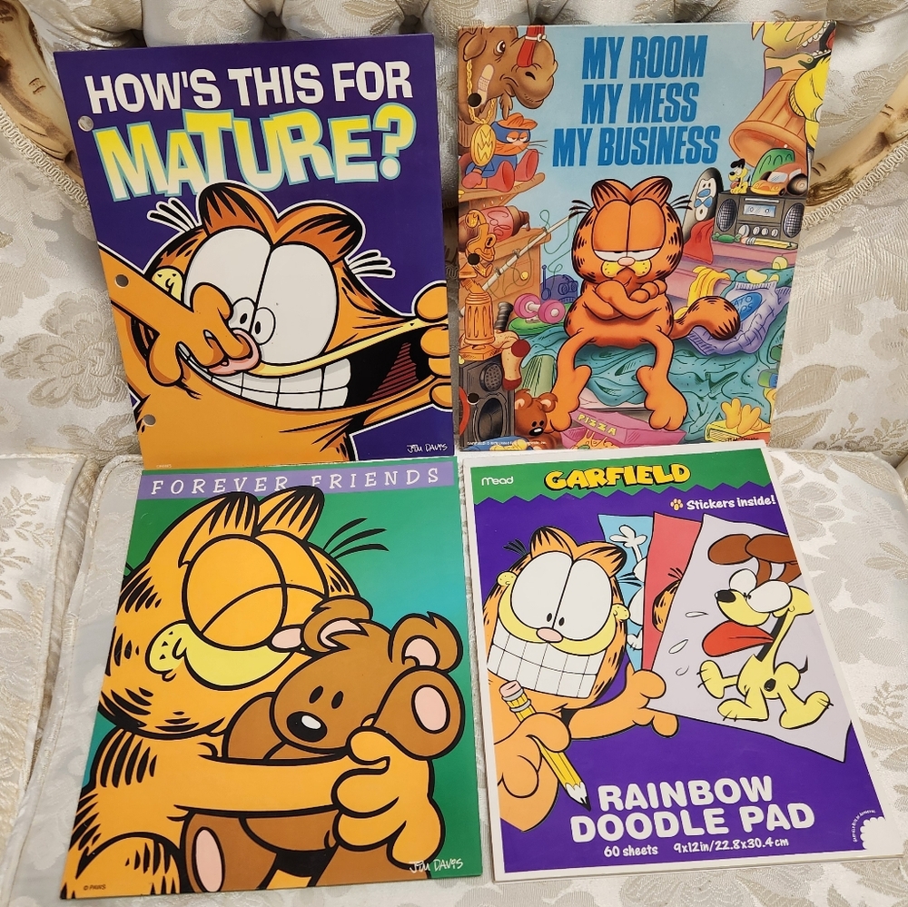 Vintage Garfield Mead Lot Of 3 Folders + Rainbow Doodle Pad With Stickers